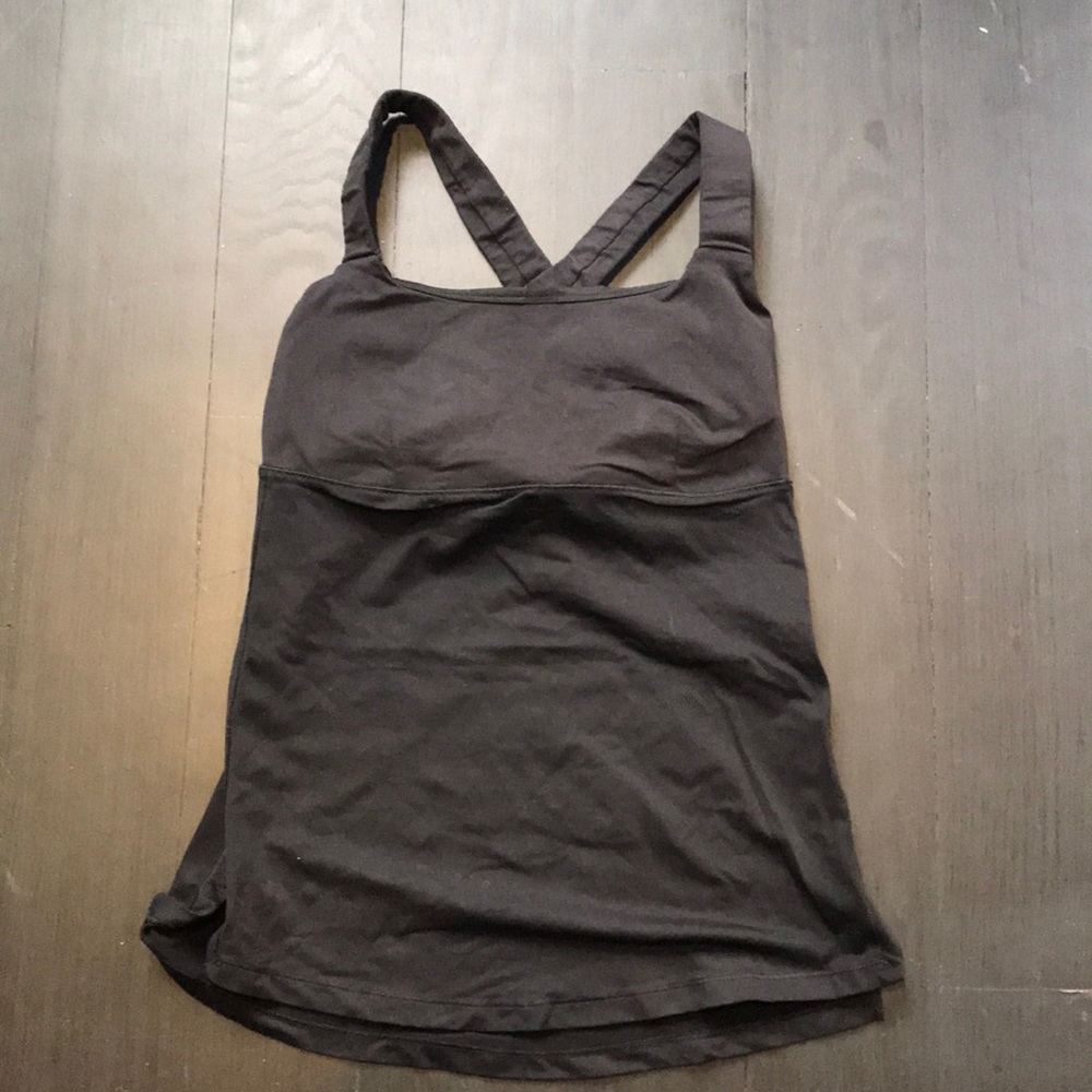 Lululemon tank with build in bra, black